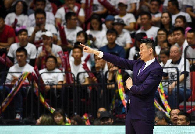 百度体育nba-阵容不整难不倒卫冕冠军 广东朝着欧洲化方向迈进