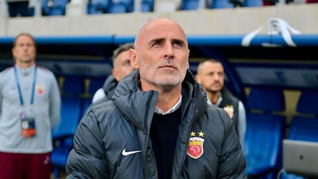 百度体育官网-热身赛延续锋无力，伤病致海港前寻枪后堵漏，大概率延续去年低开走势？